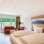 Hotel Ringhotel Nebelhornblick 4*