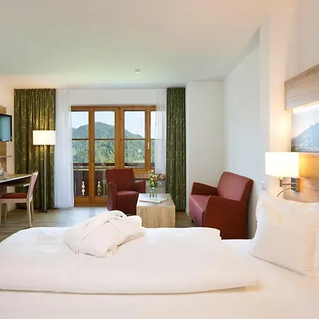 Отель Ringhotel Nebelhornblick Оберстдорф