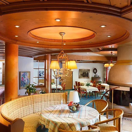 Отель Ringhotel Nebelhornblick 4*