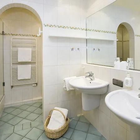 Ringhotel Nebelhornblick Оберстдорф
