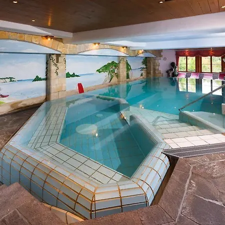 Отель Ringhotel Nebelhornblick 4*