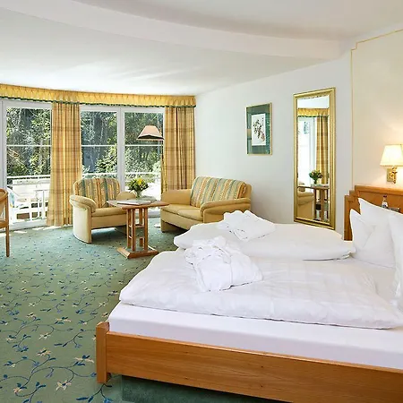 Ringhotel Nebelhornblick 4*