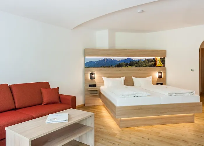 Ringhotel Nebelhornblick 4*